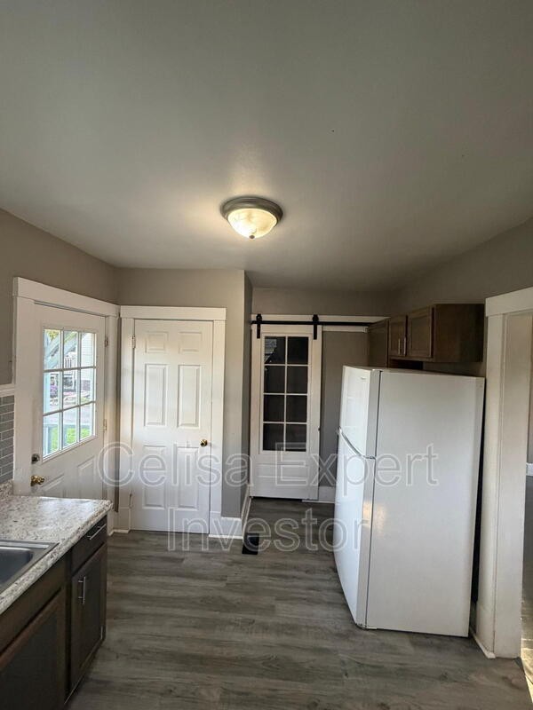 454 Kinnaird Ave - Photo 4 of 9
