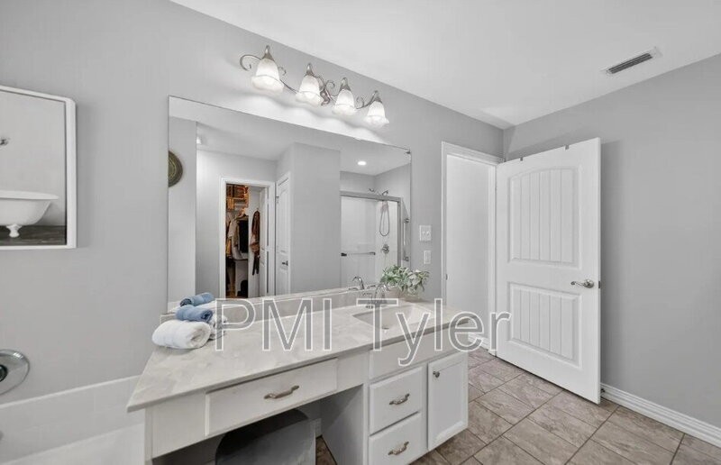 17171 Mary Martin Dr - Photo 7 of 16