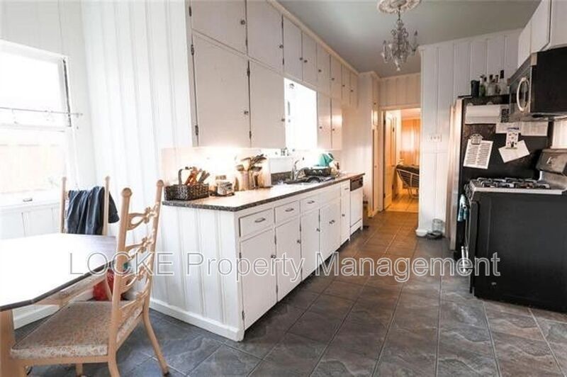 3249 Wabash Ave - Photo 6 of 15