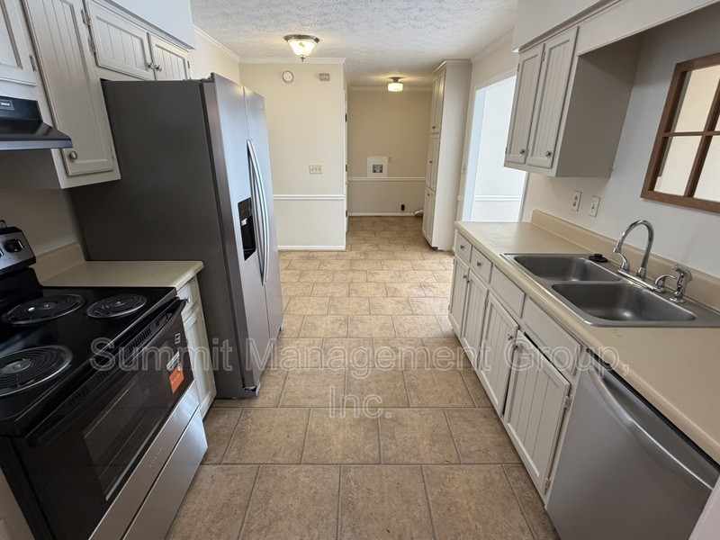 4119 Sweet Water Ln Se - Photo 4 of 29
