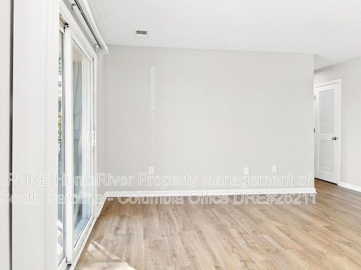411 Old Manor Rd - Photo 4 of 15