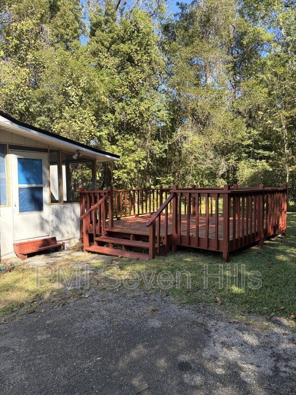 521 S Main St - Photo 5 of 17