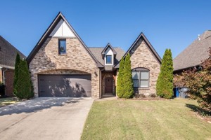 featured image of 2140 Overlook Pl