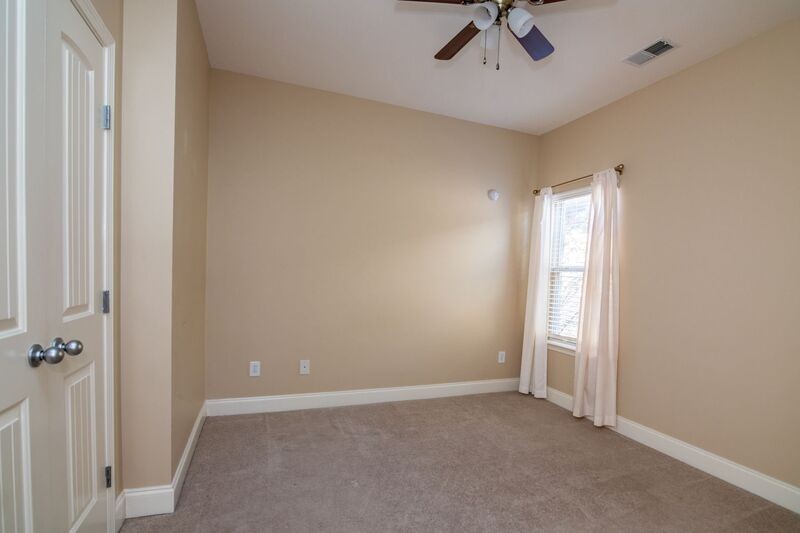 2140 Overlook Pl - Photo 5 of 27