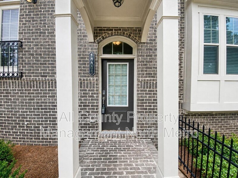10006 Jack Dr - Photo 2 of 22