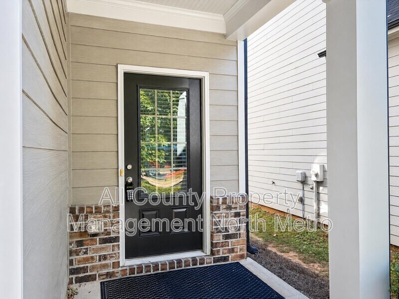 5636 Apple Grove Rd - Photo 2 of 31