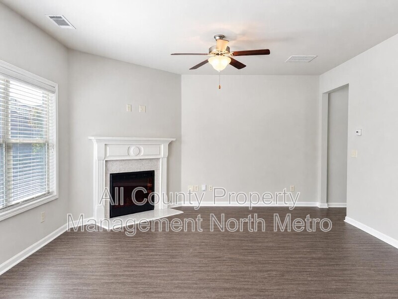 5636 Apple Grove Rd - Photo 5 of 31