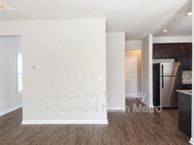 5636 Apple Grove Rd - Photo 6 of 31