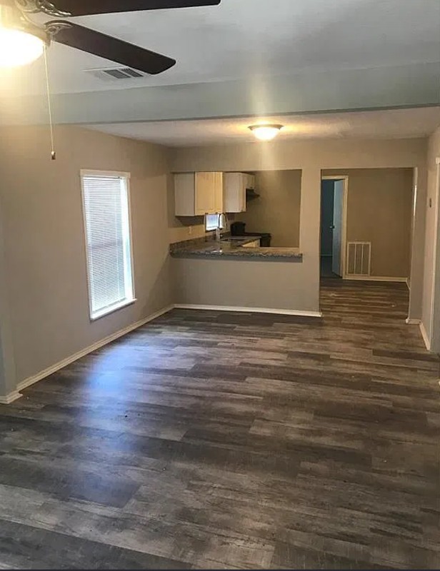 312 W Munson St - Photo 3 of 12