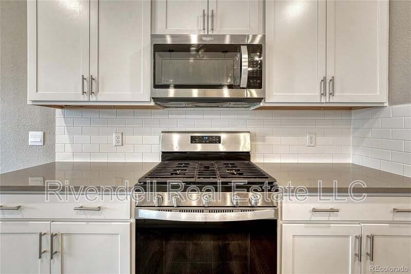 17945 Sky Pilot Ln - Photo 3 of 24