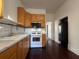 featured image of 910 8th St