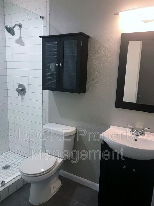2726 Mccart Ave - Photo 4 of 8