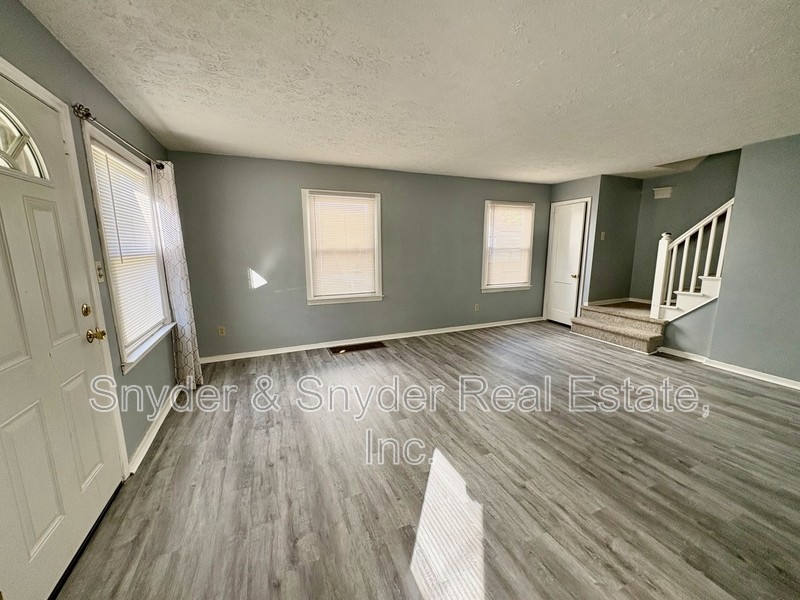 1543 Sunset Ave - Photo 5 of 22