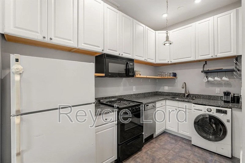 668 Tremont St #3 - Photo 2 of 7