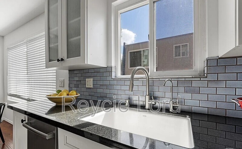 964 Larrabee St #102 - Photo 2 of 2