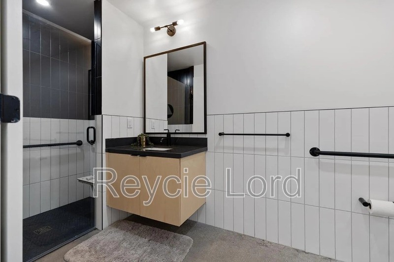 202 Panetta Ave #1 - Photo 3 of 10