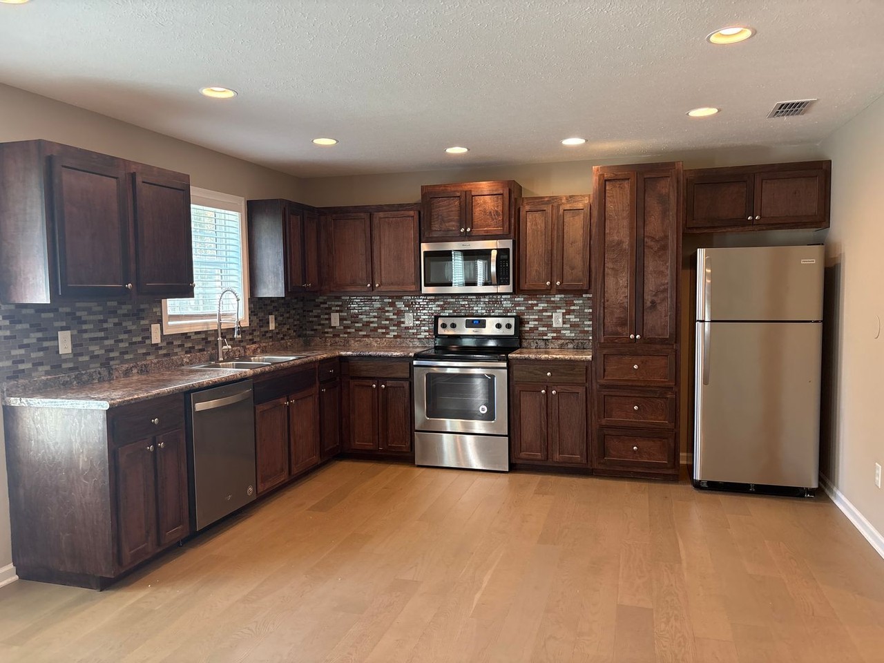 1711 Ovoca Rd - Photo 7 of 21