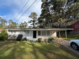 featured image of 7 Willow Dr