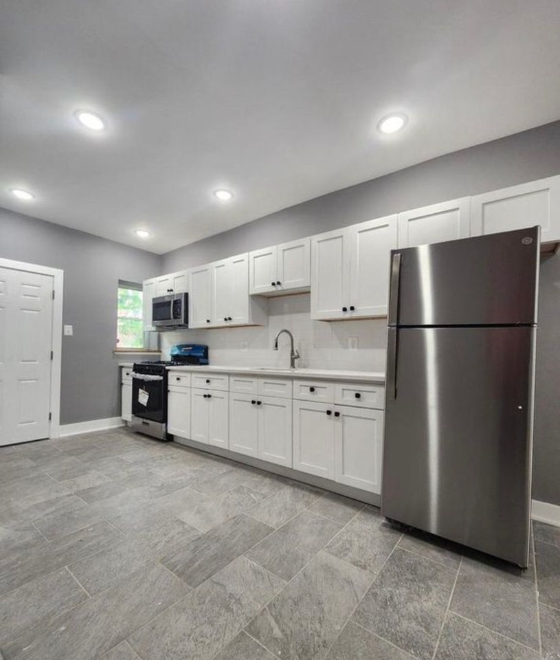 5651 Osage Ave - Photo 5 of 15