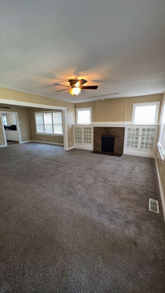 817 W York Ave - Photo 3 of 11