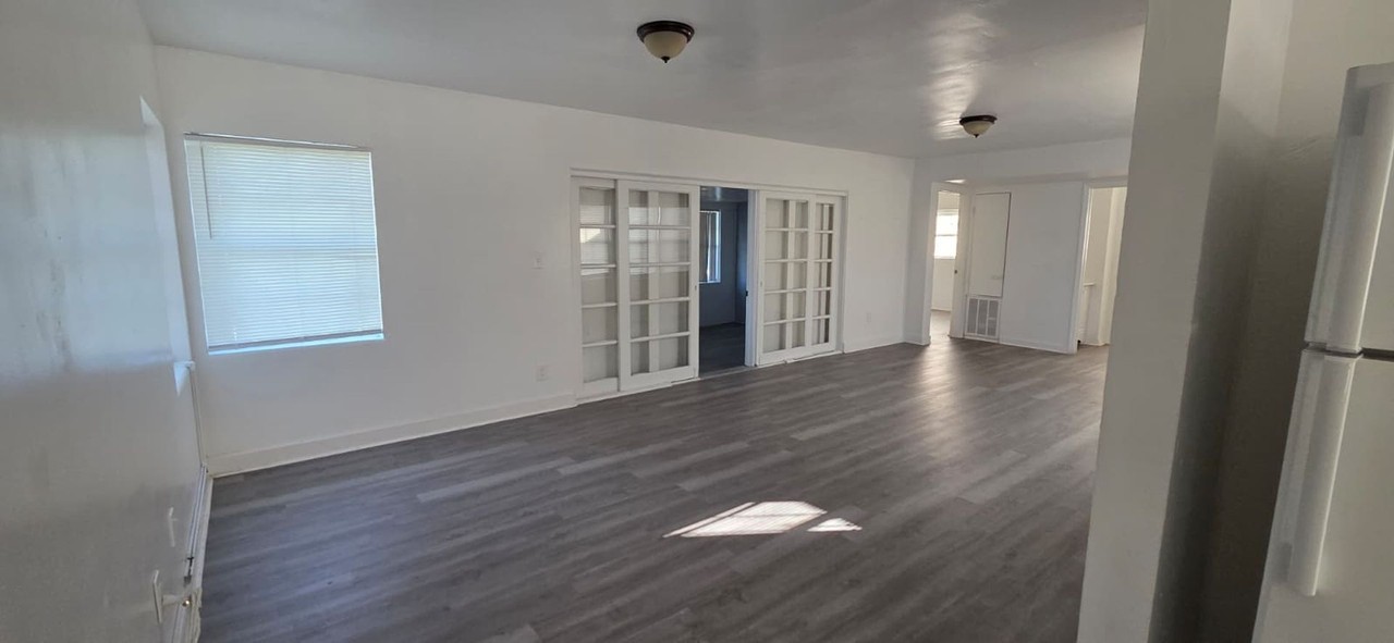 1423 Mccoy Rd - Photo 2 of 12