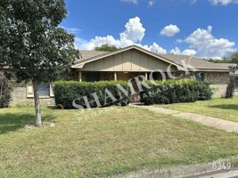 featured image of 316 Crockett Ln