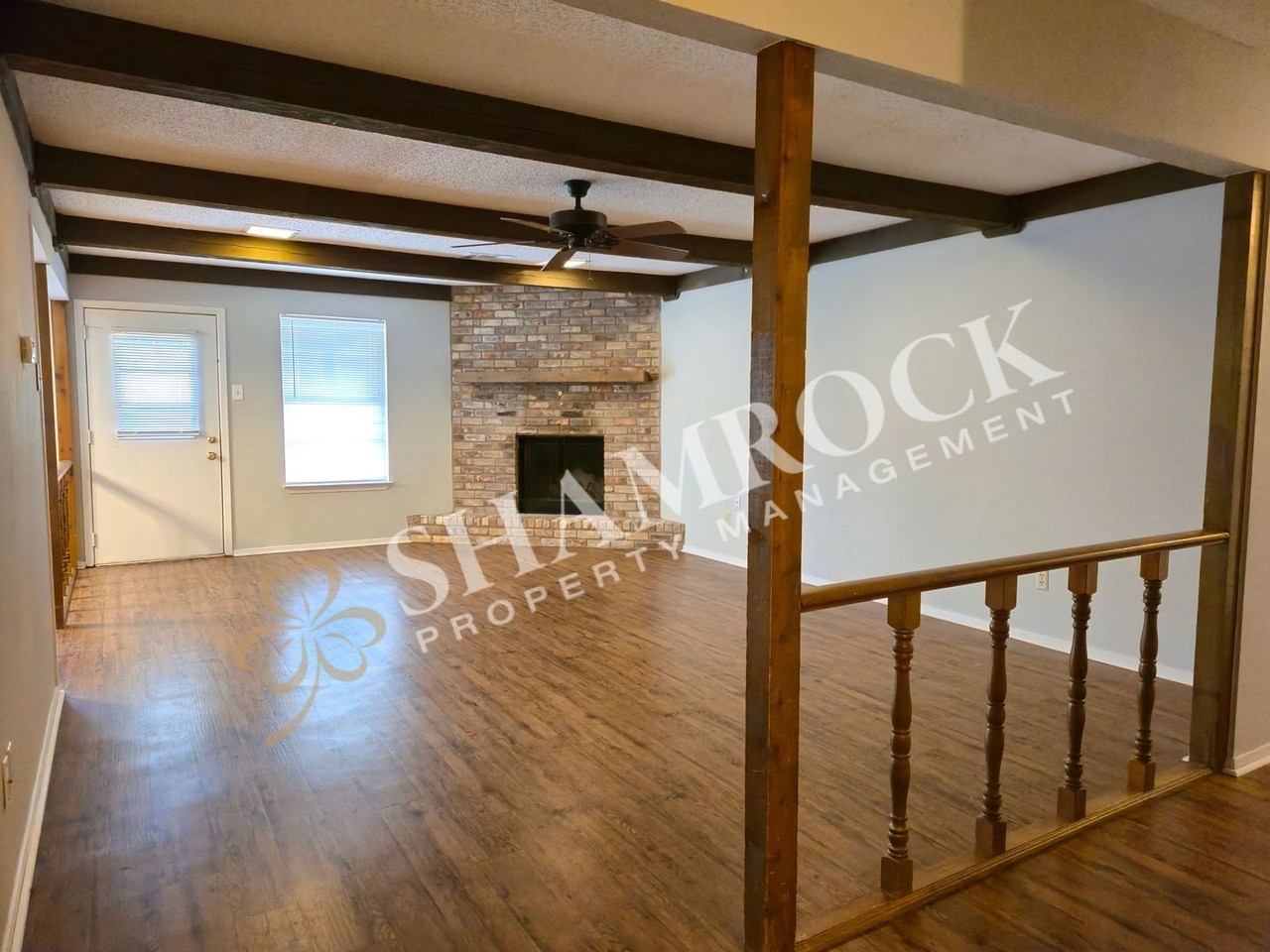 316 Crockett Ln - Photo 3 of 14