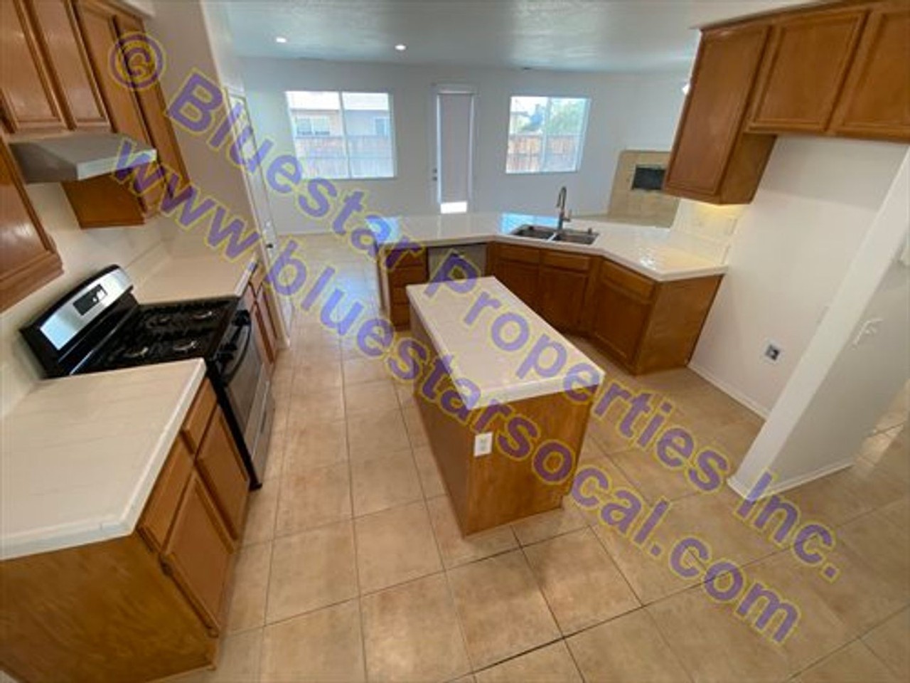 14807 Delicious St - Photo 4 of 21