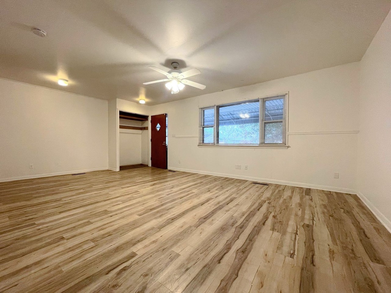 1505 Marland St - Photo 3 of 22