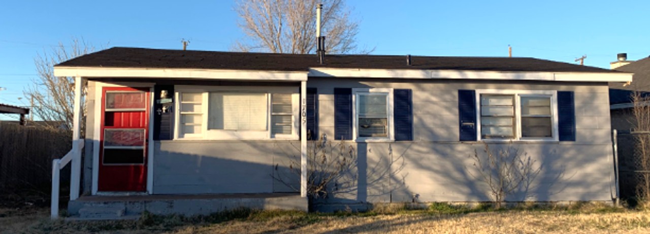 1705 E 29th St - Photo 2 of 8