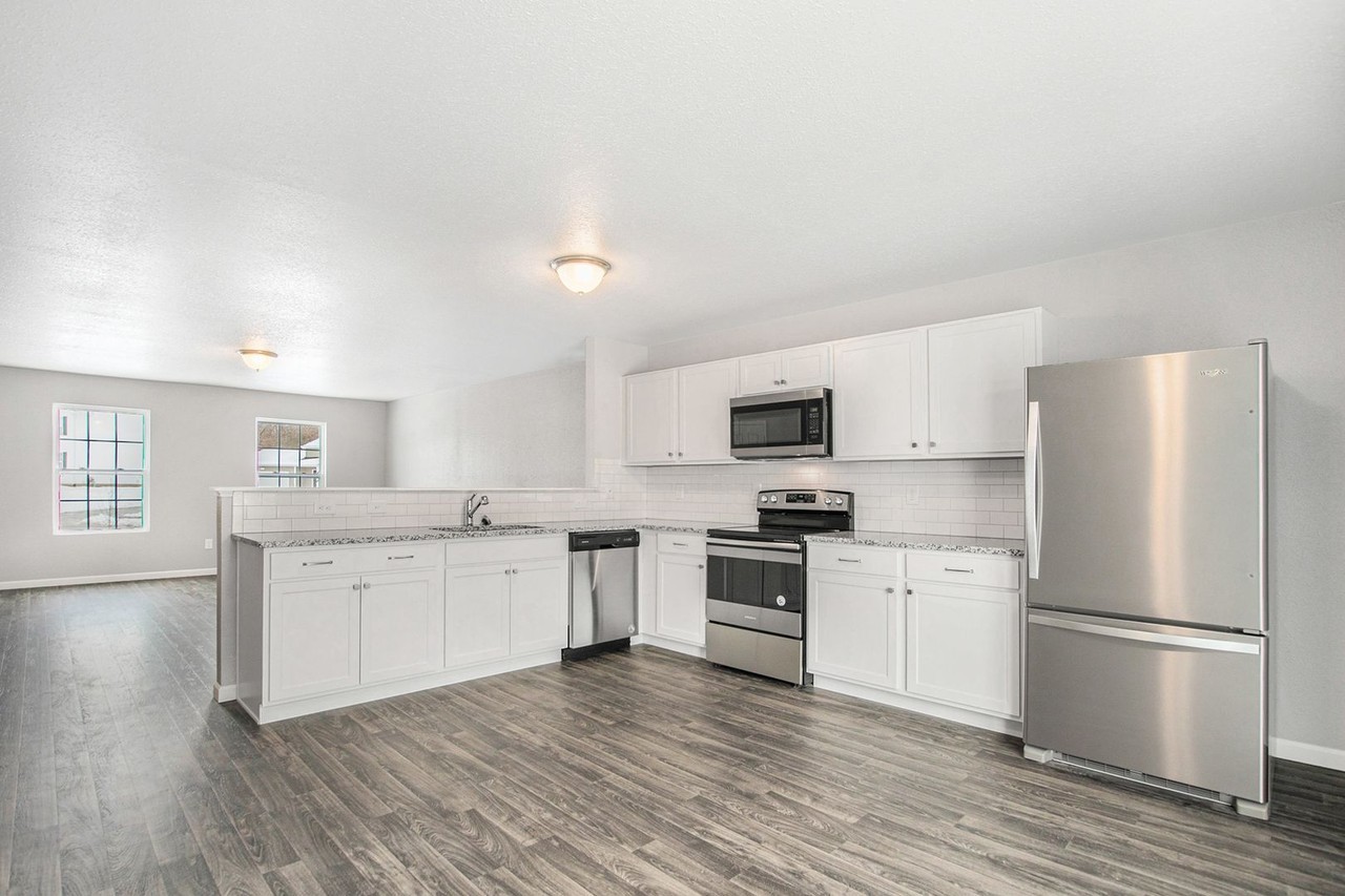 6231 Oak Farm Rd - Photo 2 of 27