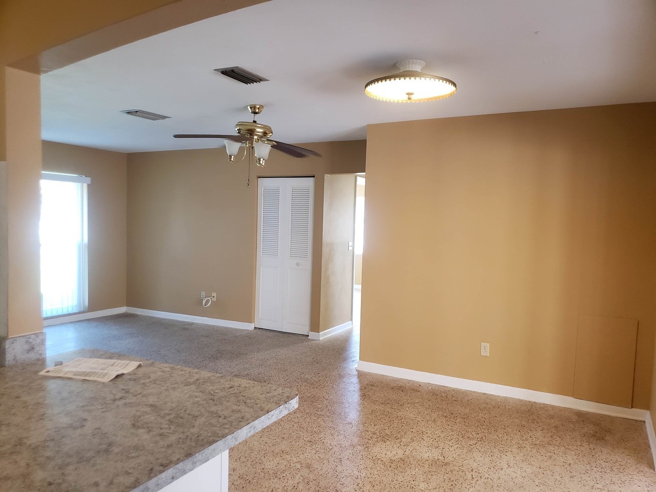 9361 N Citrus Springs Blvd - Photo 5 of 17