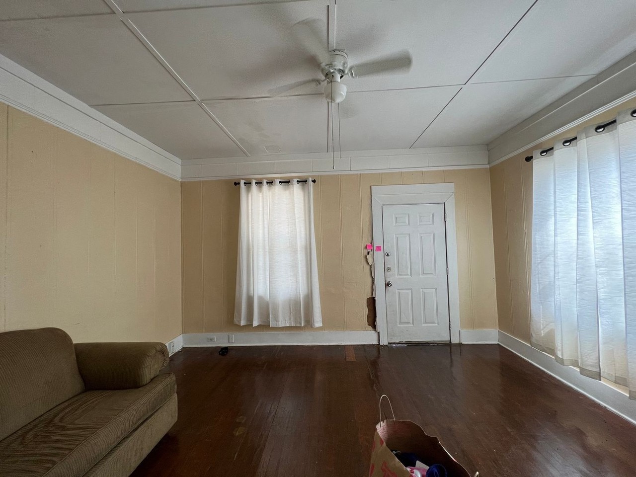 526 Gabasse St - Photo 3 of 7