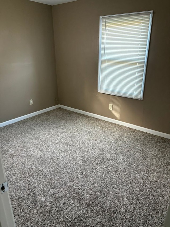 3633 Norton Ave - Photo 7 of 8