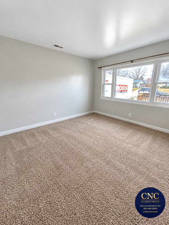 1129 Beck Ln - Photo 2 of 8