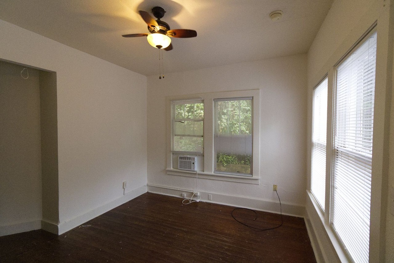 1012 Nw 3rd Ave - Photo 2 of 9