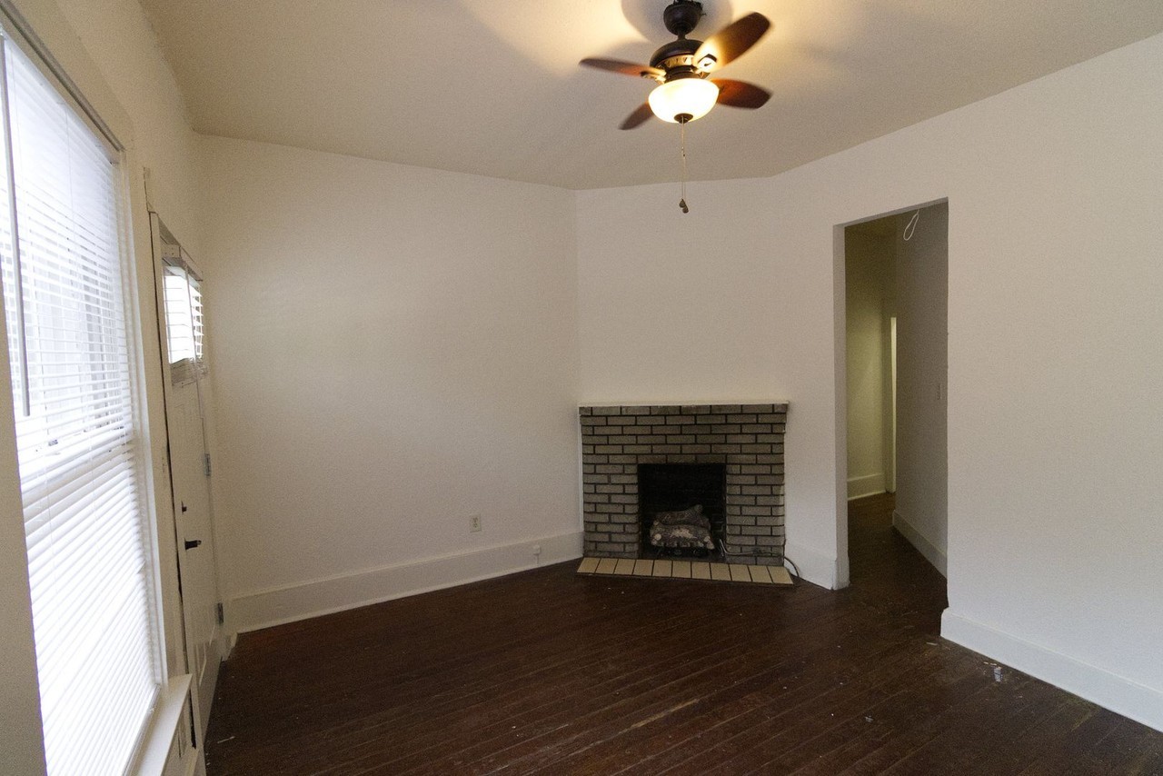 1012 Nw 3rd Ave - Photo 3 of 9