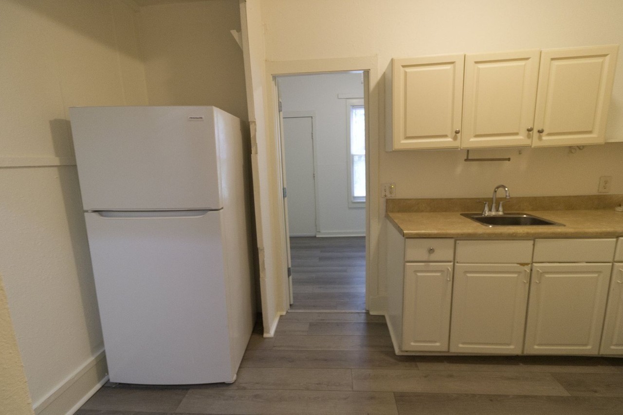 1012 Nw 3rd Ave - Photo 7 of 9