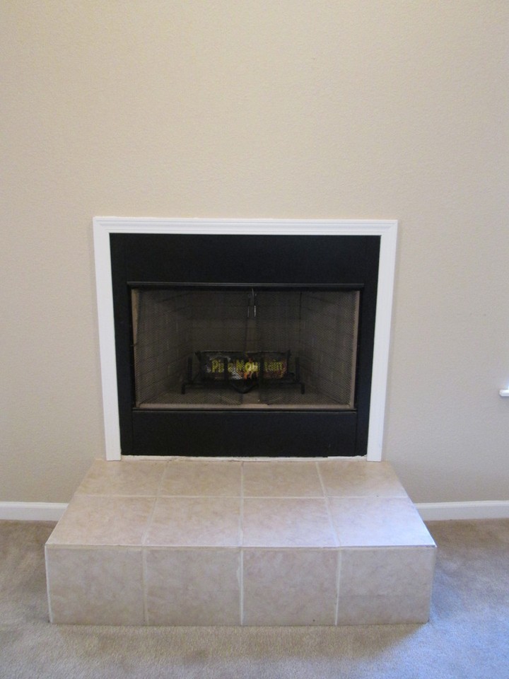 145 Lillian Ln - Photo 5 of 8