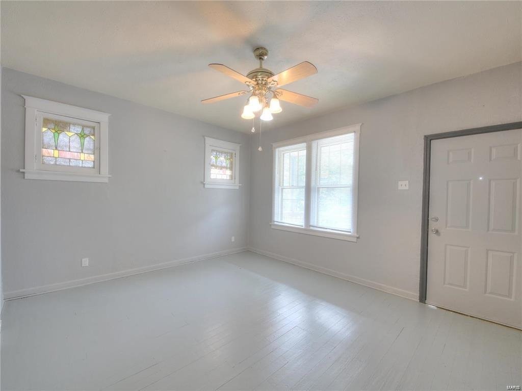 141 E Cartwright Ave - Photo 6 of 12