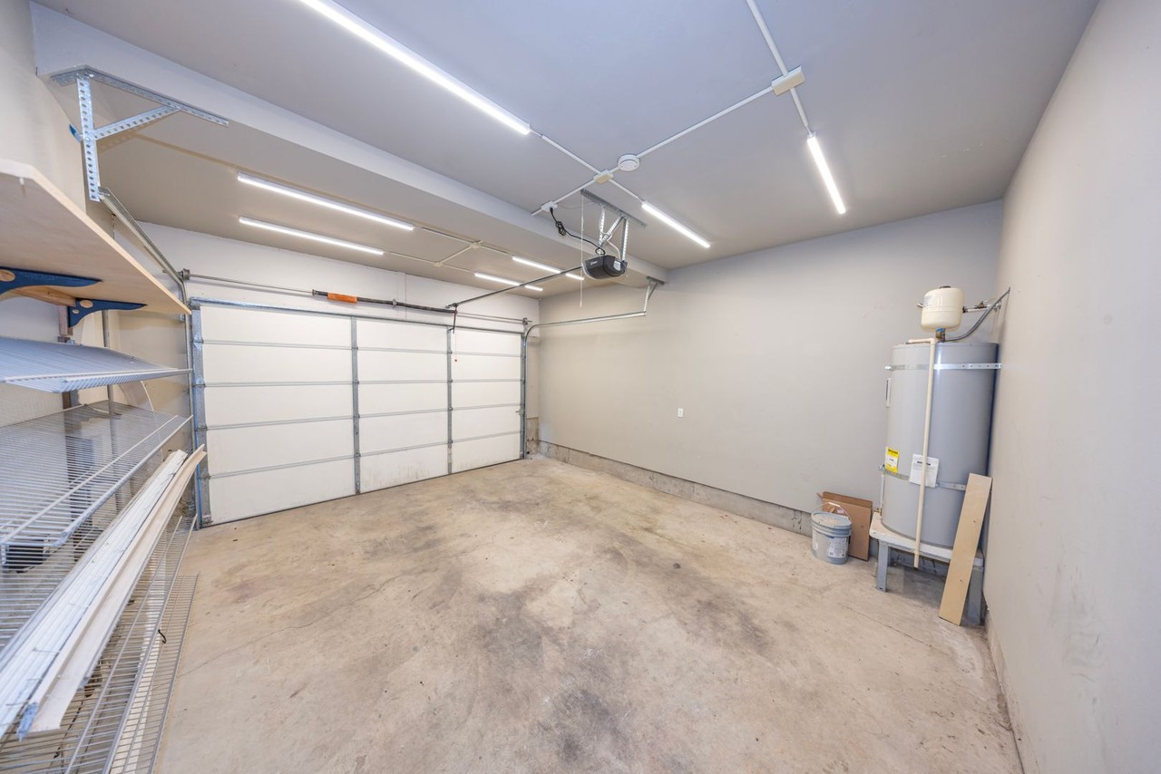 13710 Ne 64th Cir - Photo 6 of 12