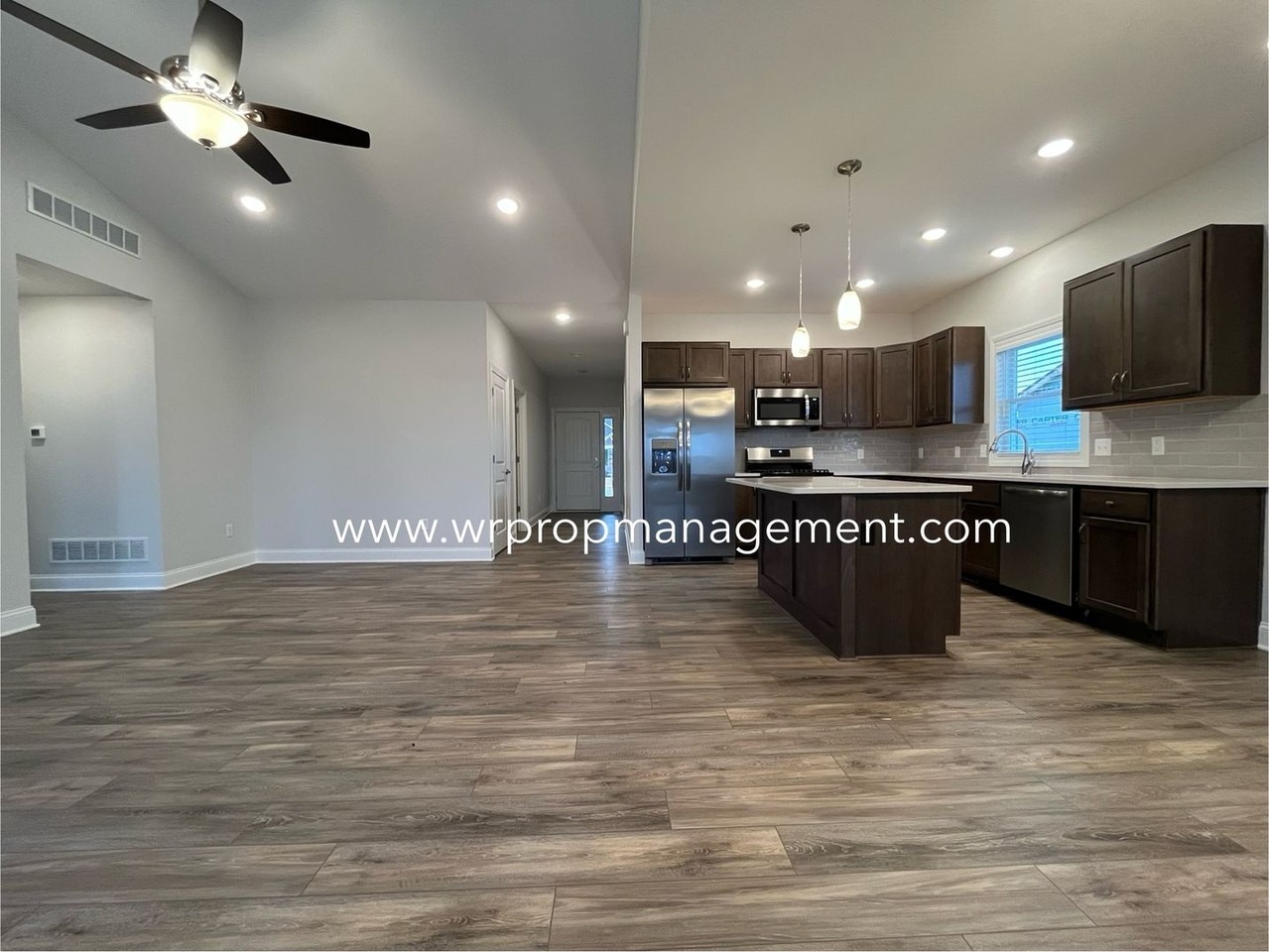 1199 Dublin Dr - Photo 2 of 8
