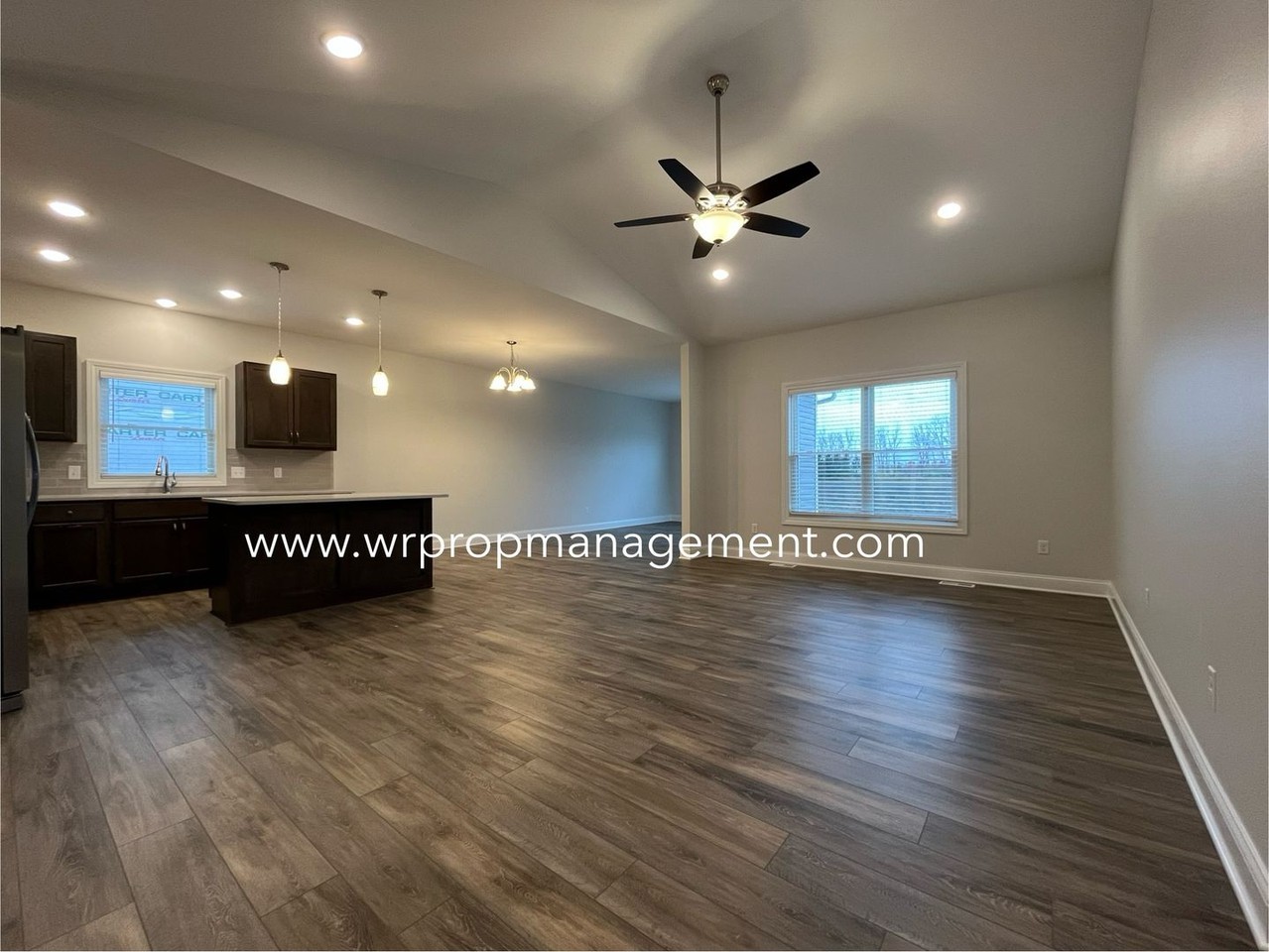 1199 Dublin Dr - Photo 3 of 8