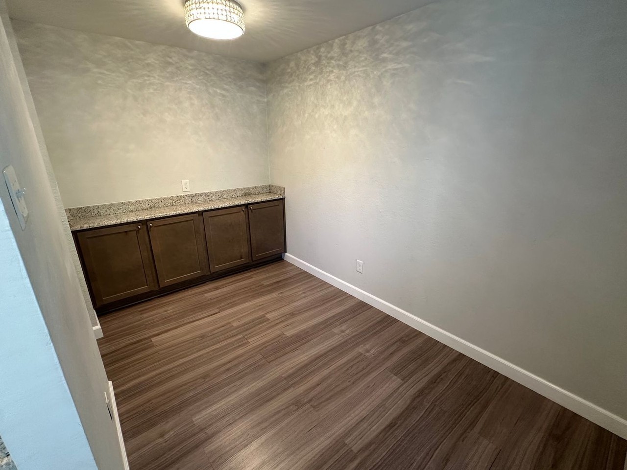 1727 Ridge Oak Pl - Photo 6 of 17