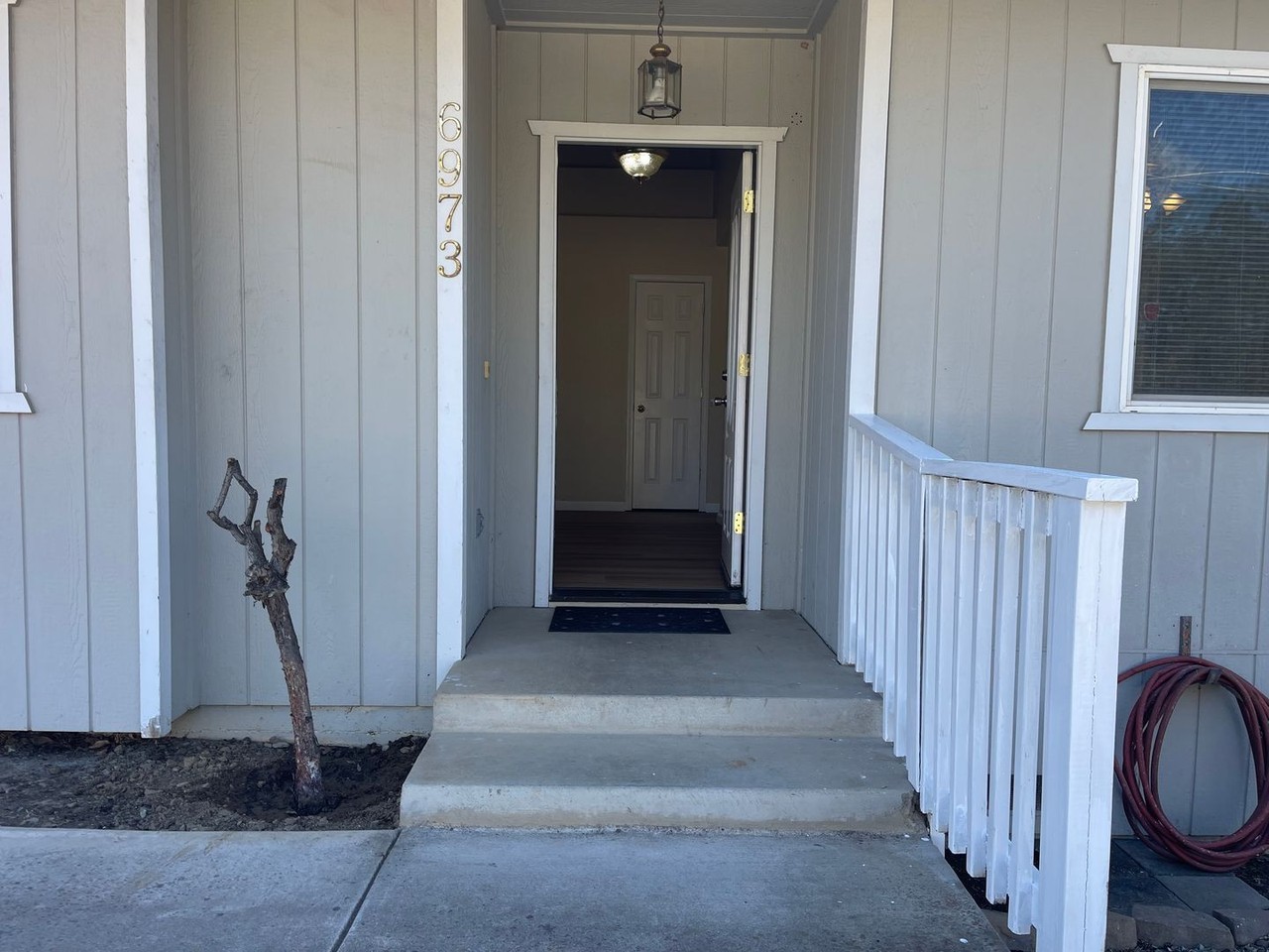 6973 Baldwin St - Photo 3 of 31