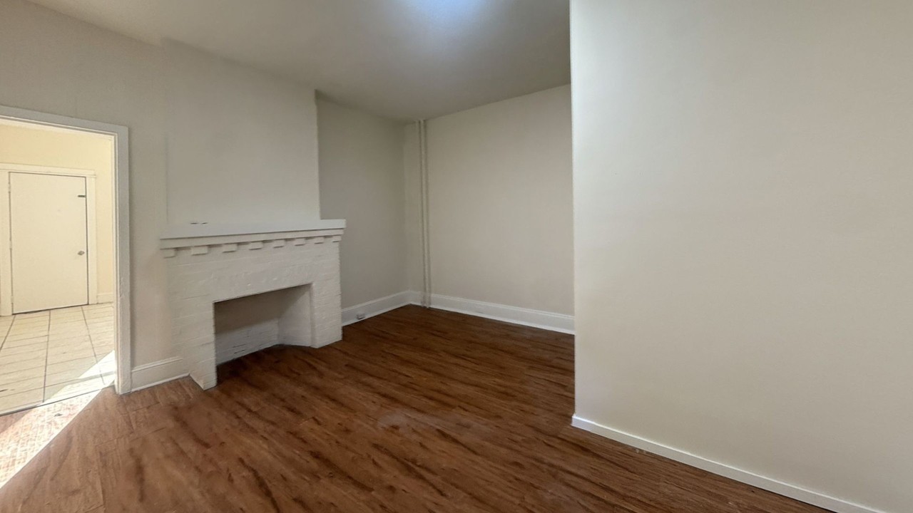 1710 Church St - Photo 6 of 24