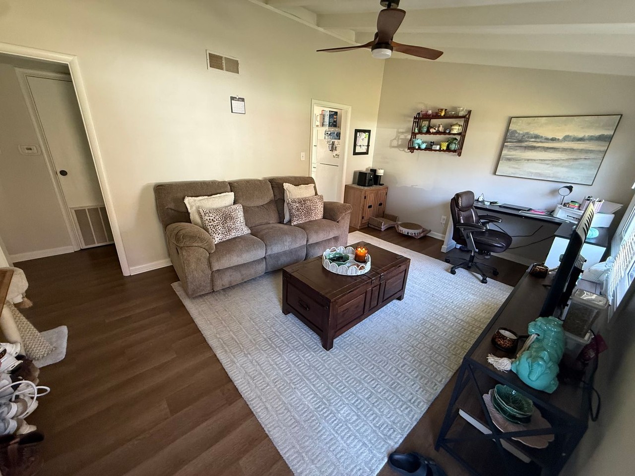 284 Mockingbird Ln - Photo 3 of 10
