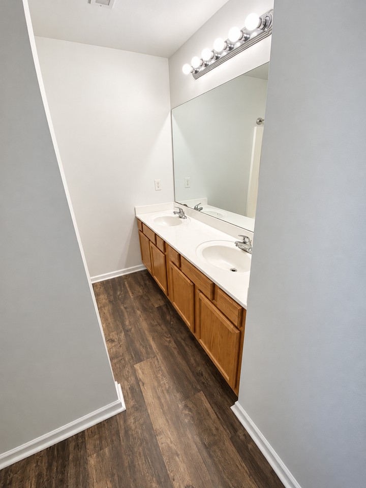 47 Birdsong Ln - Photo 6 of 10