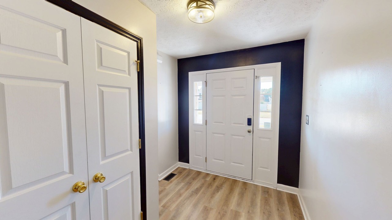5515 Rising Ridge Dr - Photo 4 of 30