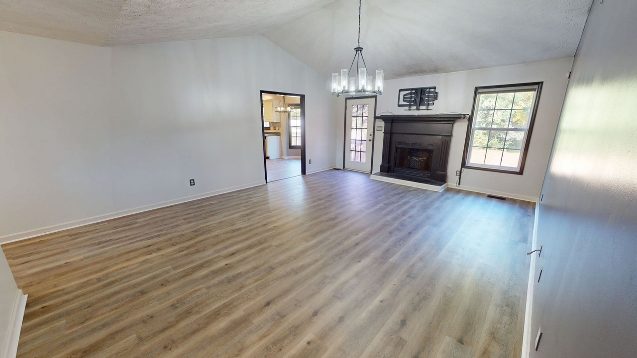 5515 Rising Ridge Dr - Photo 7 of 30